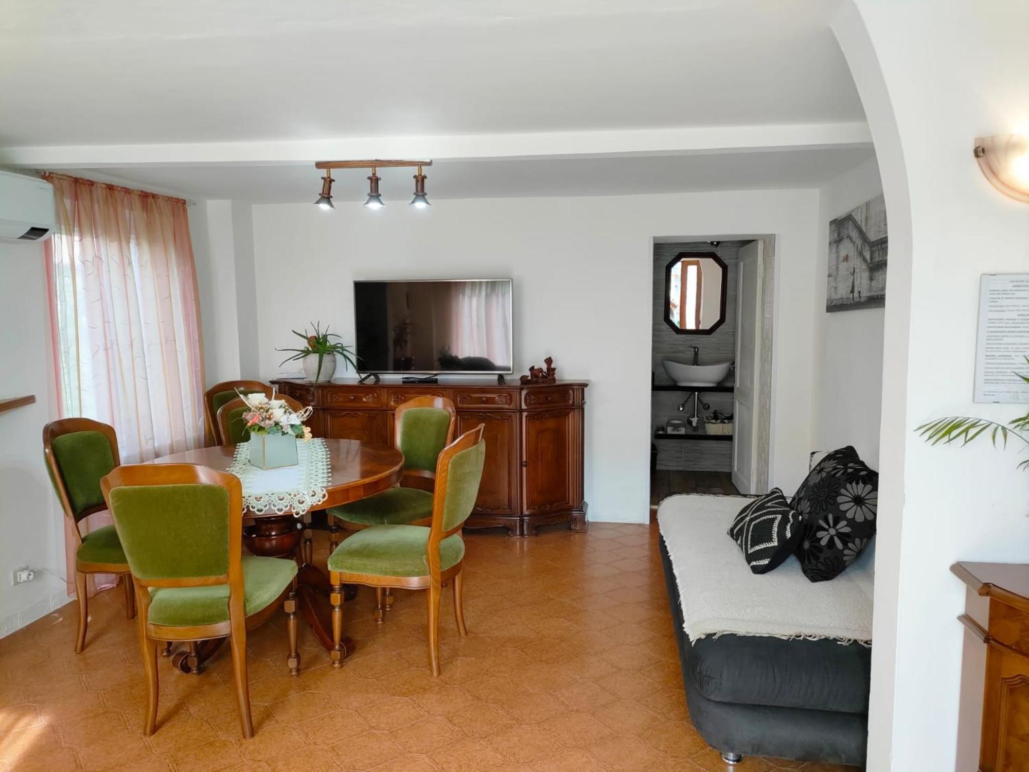 Via Cantonina 1 Di Diana San Valentino  Extérieur photo